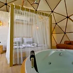 Kalkan Dome & Deluxe *