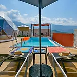 Nocleg ze śniadaniem Kalkan Dome & Deluxe Kaş