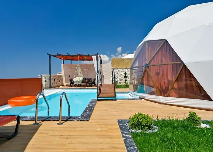 Kalkan Dome & Deluxe *