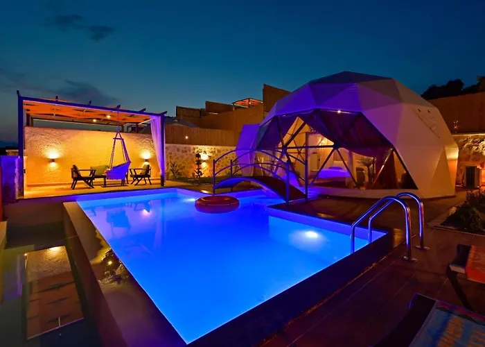 Kalkan Dome & Deluxe