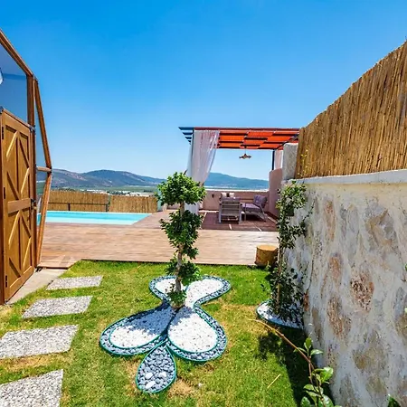 Kalkan Dome & Deluxe Bed & Breakfast